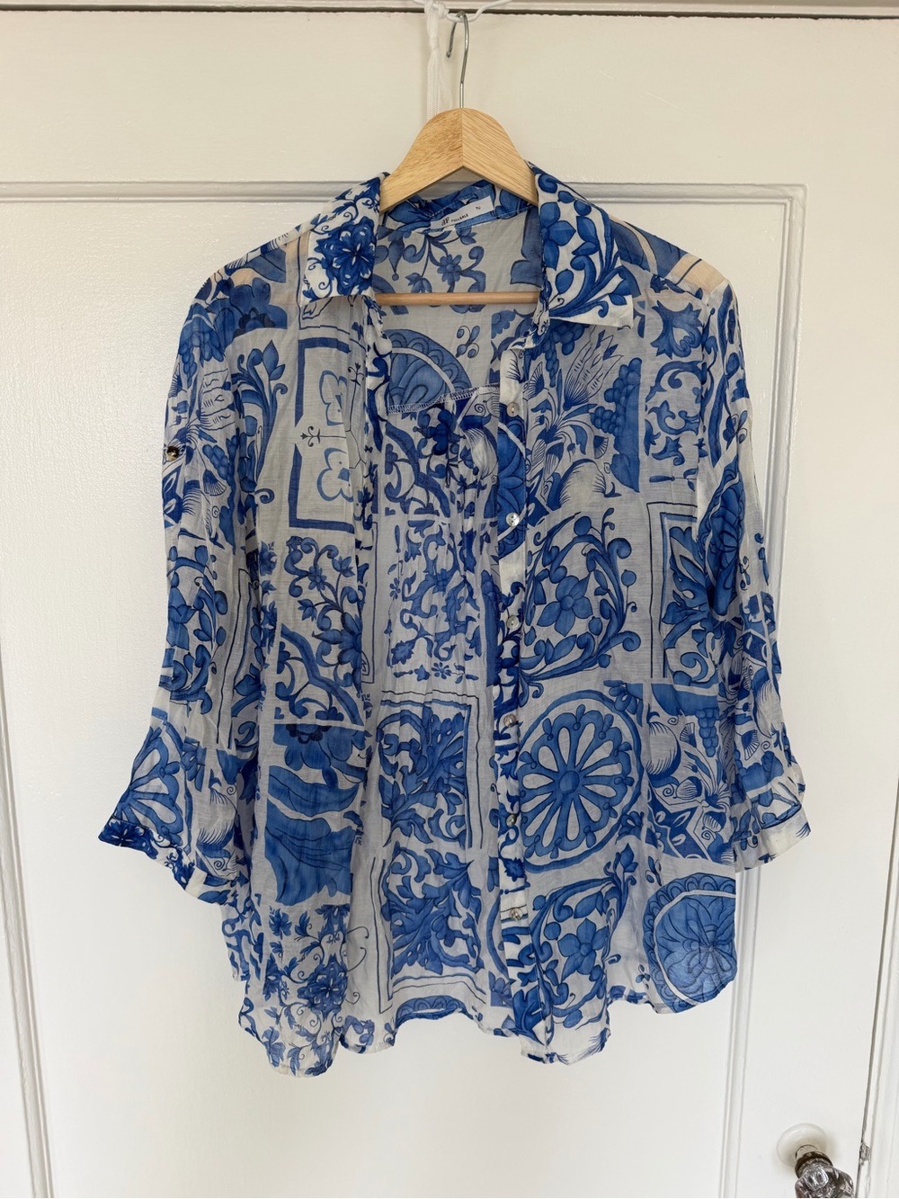 Portuguese Blue Tile Print Women's Button-Front Shirt